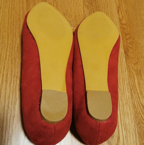 Beautiful Painless flat pumps shoes (Size 6.5) - Picture 8 of 8